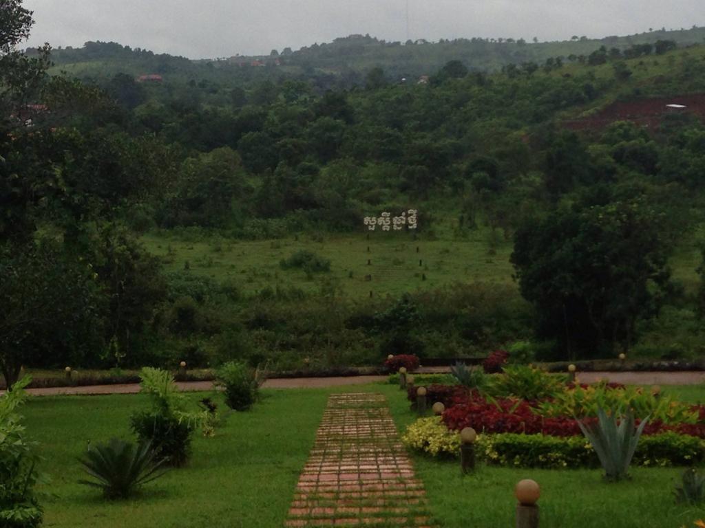 Mondulkiri Hotel Senmonorom Exterior foto